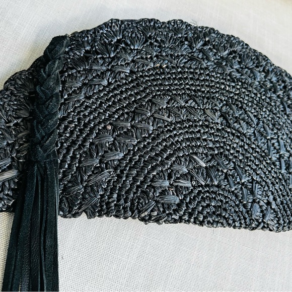 Flora Bella Raffia Clutch w/ tassel. Black. Large. Preloved geat condition. - Picture 3 of 6